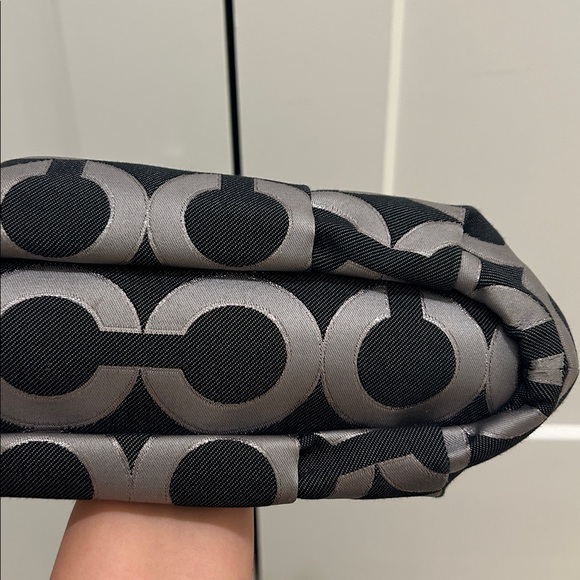 Coach (EUC) Madison Op Art Sophia Satchel - Picture 10 of 16